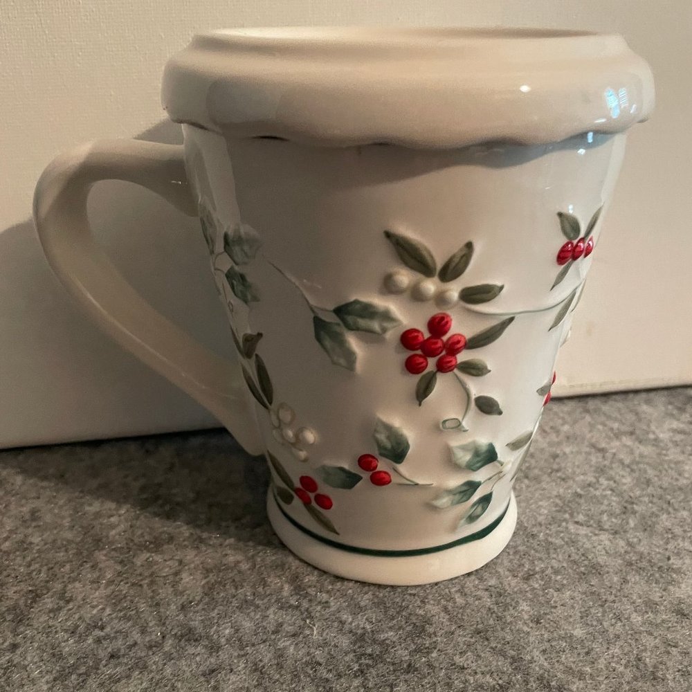 Plaltzgraff 2010 Winterberry Collection Mug W/Lid  #700